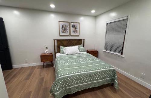 Harbor House | Modern Bedroom in Long Beach 1