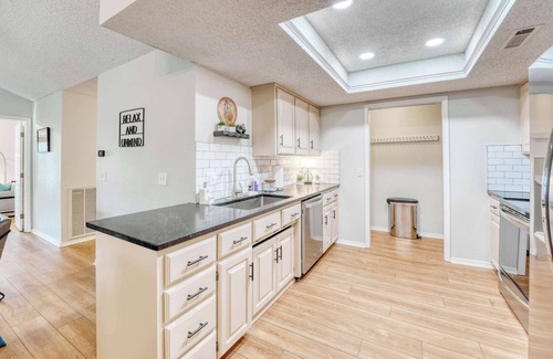 Bentonville House | Modern Bentonville Retreat - Sleeps 6, Near Trails!