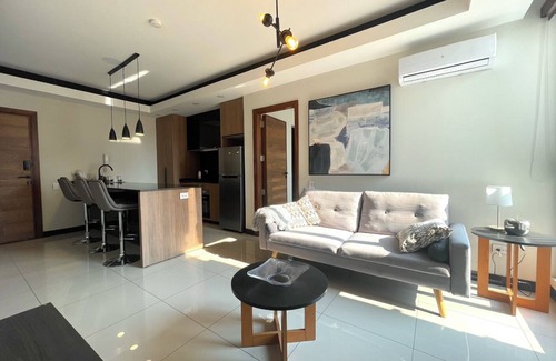 Santa Cruz Apartment | Modern Luxury 1-Bedroom Apartment in the Heart of Equipetrol