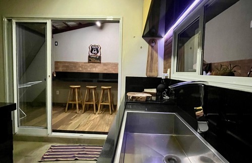 Patos de Minas Apartment | MODERN APARTMENT IN THE CENTER OF PATOS DE MINAS, AIR CONDITIONED AND WITH EXCLUSIVE ENTRANCE.