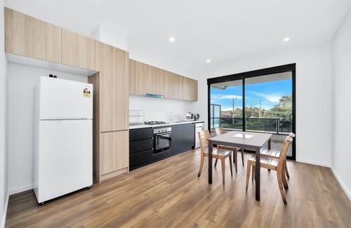 Reservoir House | Modern Brand New Townhome in Reservoir in the centre of everything