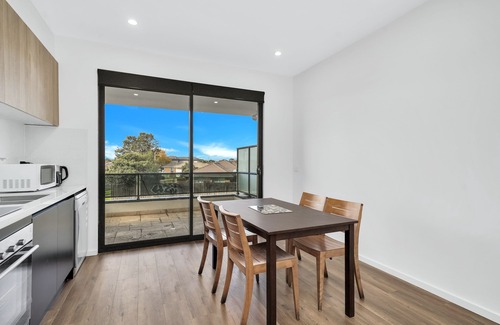 Reservoir House | Modern Brand New Townhome in Reservoir in the centre of everything