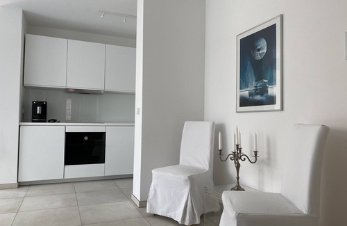 Moers Apartment | Modern, bright apartment at the Moerser Schlosspark