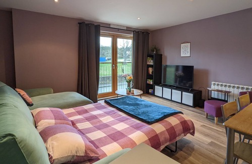 Slyne Apartment | Modern, Bright & Spacious - First Floor Apartment