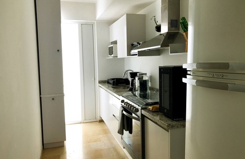 Escandon Apartment | Modern Building next to Condesa and WTC
