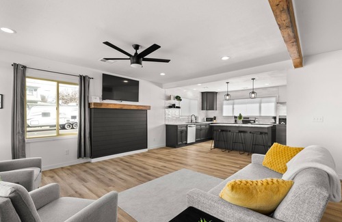 Lewiston House | Modern Bungalow. Close to St. Joseph's hospital and Lewis Clark State College