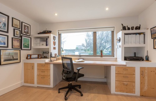 Rush House | Modern bungalow on the water, near airport and Dublin.