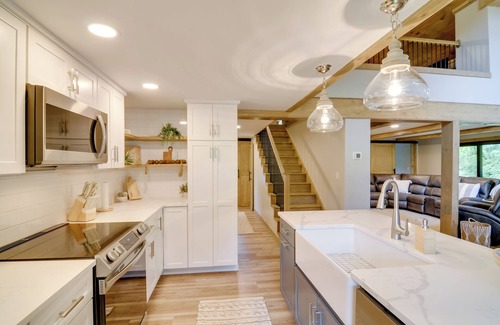 Frogue House | Modern Burkesville Home: 2 Mi to Dale Hollow Lake!