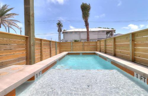 Shibui Sands House | Modern by the Sea Orange ES1430