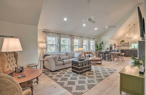 Eagle Rock Cottage | Modern Cottage Escape On Table Rock Lake!