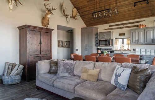 Gunnison Cabin | Modern Cabin at Blue Mesa, INCREDIBLE VIEWS, 40min from BLK CNYN