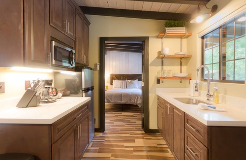 Sedona Cabin | Modern cabin for 4 with views of the red rocks and next to Slide Rock State park