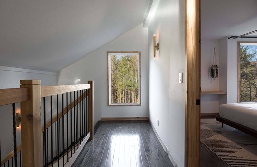 Delancey Cabin | Modern Cabin in the Catskills Pet Friendly!