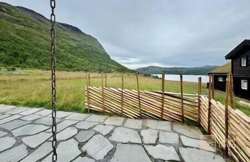 Tyinkrysset Cabin | Modern cabin sauna, BBQ & beautiful view Filefjell