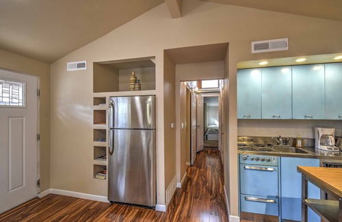 Manitou Springs Cabin | Modern Cabin Sleeps 5- Close in Manitou Springs and close to Garden of the Gods