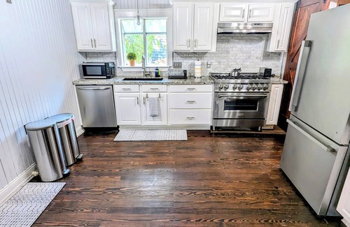 McKinney Cottage | Modern Cabin Style Cottage 1-Block from Historic Downtown McKinney
