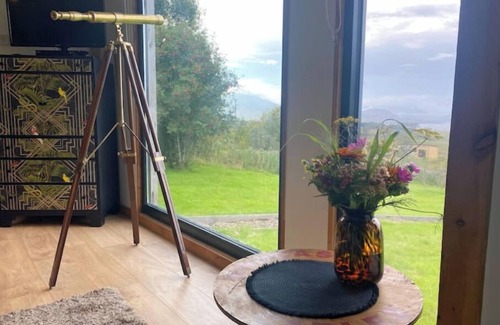 Breakish Cabin | Modern cabin with stunning views & private hot tub