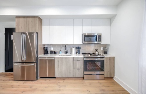 Southeast House | Modern Capitol Hill Apartment with Balcony - 3 Min Walk to Metro!