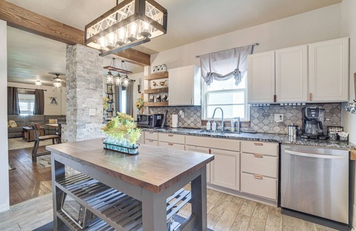 Casselton House | Modern Casselton Vacation Rental: 22 Mi to Fargo!
