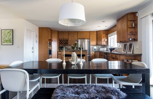 Fleischmanns House | Modern Catskills cabin - 5 mins from Belleayre Mtn. Panoramic Views + Hot Tub.