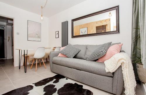 Finsbury Apartment | Modern Central 1BD Flat in Clerkenwell - sleeps 4!