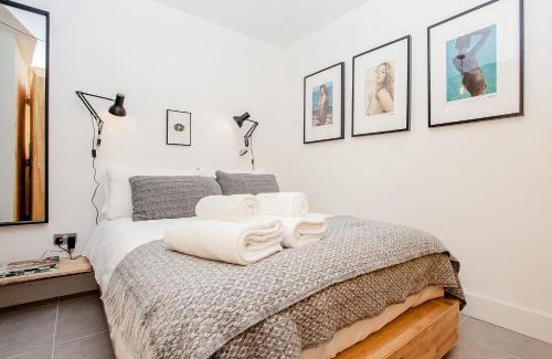 Finsbury Apartment | Modern Central 1BD Flat in Clerkenwell - sleeps 4!