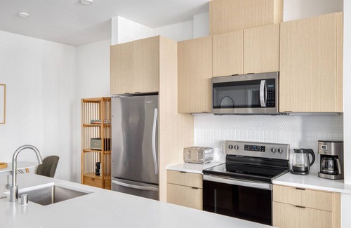 Judkins Park Apartment | Modern Central District 1BR w/Gym & BBQ, nr downtown, by Blueground