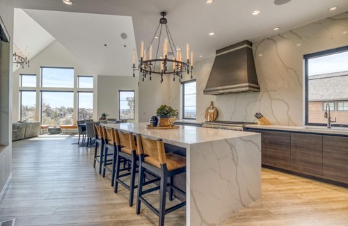Powell Butte House | Modern Central Oregon home located in the Brasada Ranch resort neighborhood.