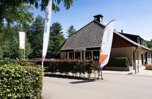 Maarn Ski Chalet | Modern chalet, beautiful location, Utrecht at 20km