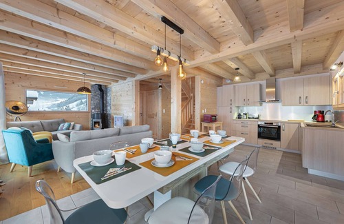 Abondance Ski Chalet | Modern chalet for 10 people in Abondance, warm and discreet