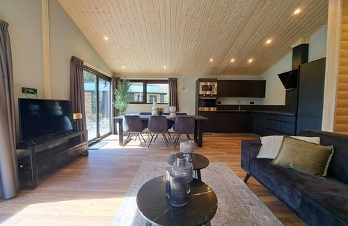 Municipality of Woudenberg House | Modern chalet for 6 people with 3 bedrooms