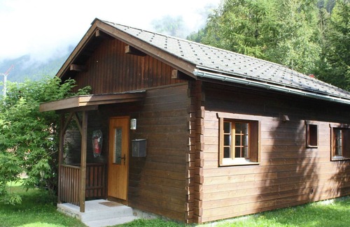 Saas-Balen Ski Chalet | Modern Chalet in Saas-Balen with Garden