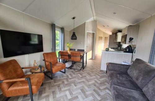 Municipality of Epe Ski Chalet | Modern chalet met ruimte tuin op de Veluwe