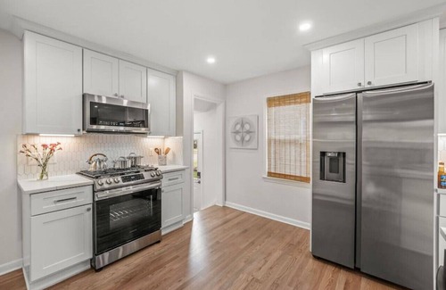 Royal Oak House | Modern Charmer | Finished Basement | Patio | Games