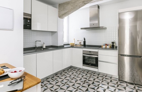 Chueca Apartment | Modern & Chic 2BR/2BA apartment in trendy Chueca
