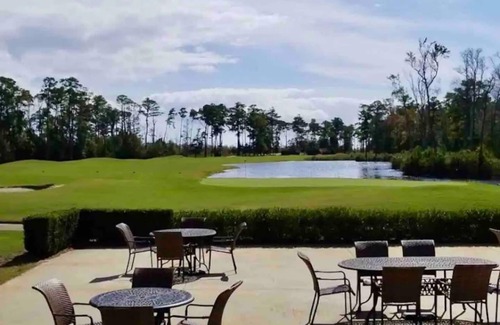 Harbinger Apartment | Modern chic Getaway in Kilmarlic Golf Club OBX