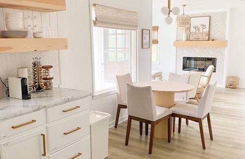 Allouez House | Modern Chic Home