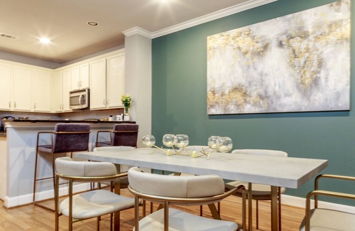 Braeswood Place House | MODERN & Chic Style *WESTELM HOUSE 2* in heart of TX Med Center and NRG Stad