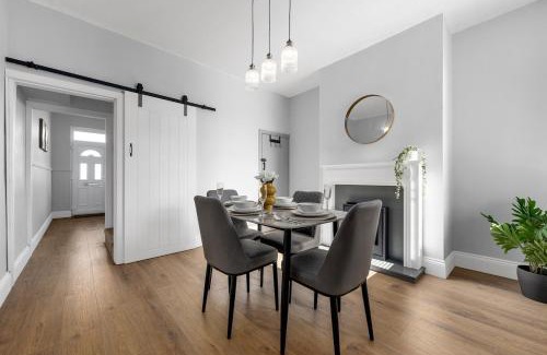 Melbourne House | Modern Chique Home Peak District