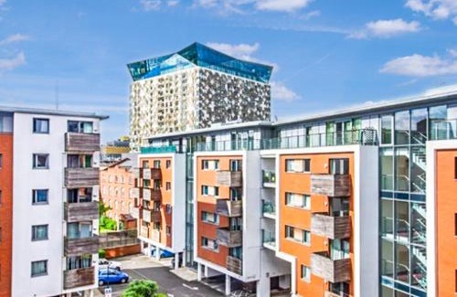 The Westside Apartment | Modern City Apartment Near Bull Ring Shopping Centre New Street Train Station Digbeth Coach Station Ace Apartment