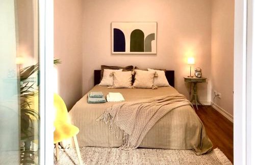 Santa Maria do Castelo e Sao Miguel Apartment | Modern City Center Apartment