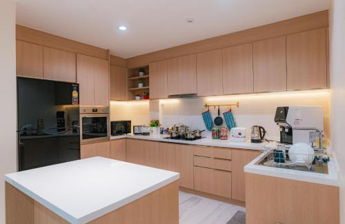 Wattana Villa | MODERN - CITY CENTER, Phrom Phong BTS, Em District, Terminal 21, MAX 14 People