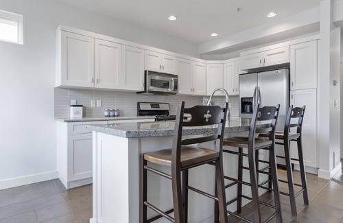 Langley House | MODERN CLEAN HOME IN HISTORICAL FORT LANGLEY