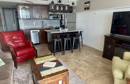 Myrtle Beach Condo | Modern, clean oceanfront getaway. Stunning views! Peaceful vibes! Perfect escape