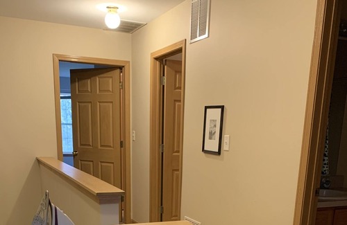 Carpentersville House | Modern, Clean, Peaceful Townhome