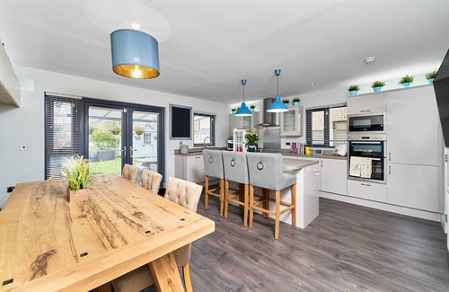 Ongar House | Modern Clonsilla Townhouse Sleeps 6