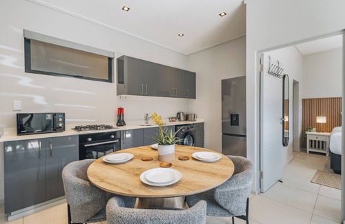 Port Zimbali Apartment | Modern Coastal 1 BDR, Pool & Sauna