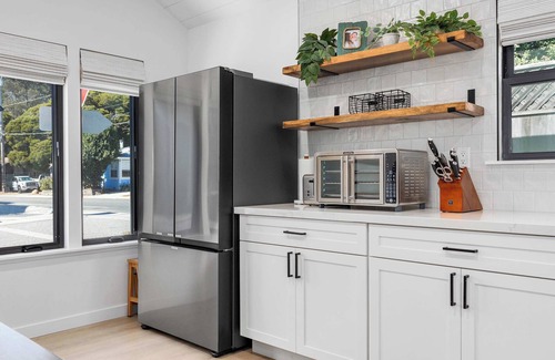 Eastside Santa Cruz House | Modern Coastal Escape - walking distance to beach!