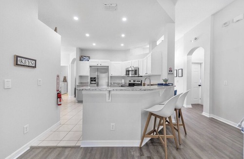 Calabay Parc House | Modern Coastal Farm House