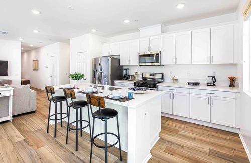 Moreno Valley House | Modern Coastal Retreat in Moreno Valley-Spacious 3BR Home W Private Patio #41378